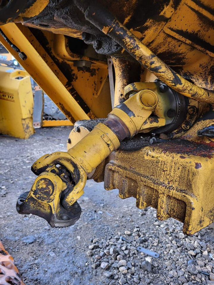 Volvo propeller shaft - Карданный вал для Погрузчиков: фото 1 Volvo propeller shaft - Карданный вал для Погрузчиков: фото 1