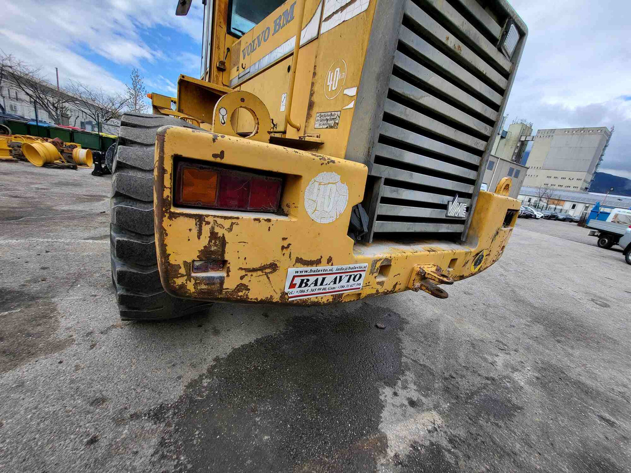 Volvo counterweight - Запчасти для Погрузчиков: фото 4 Volvo counterweight - Запчасти для Погрузчиков: фото 4