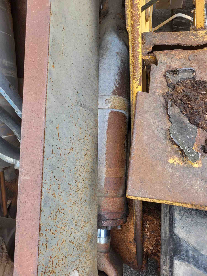 Volvo lifting cylinder - Запчасти для Погрузчиков: фото 4 Volvo lifting cylinder - Запчасти для Погрузчиков: фото 4