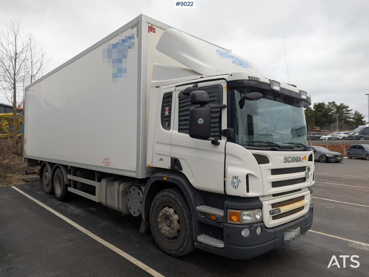 Box Truck Scania P320 6X2 with tailgate lift - Грузовик с закрытым кузовом: фото 2 Box Truck Scania P320 6X2 with tailgate lift - Грузовик с закрытым кузовом: фото 2