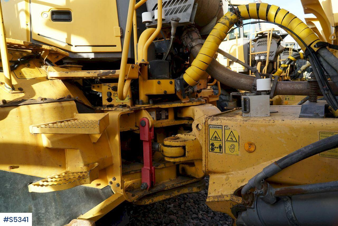 DUMPER Volvo A35D 6x6 в лизинг DUMPER Volvo A35D 6x6: фото 12 DUMPER Volvo A35D 6x6 в лизинг DUMPER Volvo A35D 6x6: фото 12