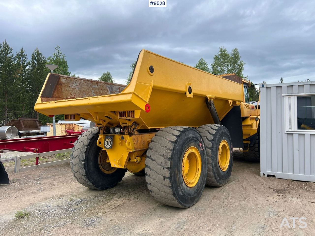 Dumper Volvo A25D 6X6 (SEE VIDEO) - Сочленённый самосвал: фото 4 Dumper Volvo A25D 6X6 (SEE VIDEO) - Сочленённый самосвал: фото 4