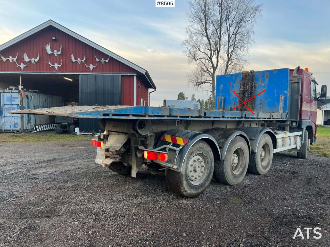 Крюковой мультилифт Hook Truck Volvo FH 12 6x4 Tridem with gravel flatbed(VIDEO): фото 13