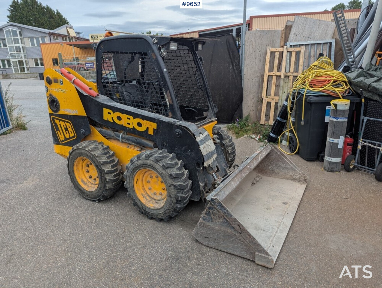 JCB Robot 160 tool carrier with grading bucket - Компактный фронтальный погрузчик: фото 2 JCB Robot 160 tool carrier with grading bucket - Компактный фронтальный погрузчик: фото 2