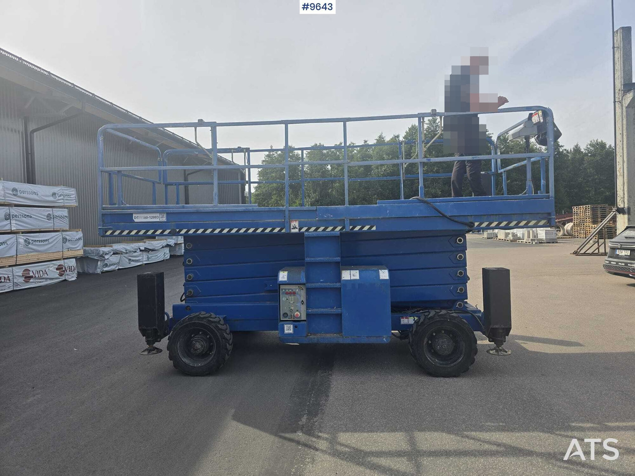 Large scissor lift Haulotte (VIDEO) - Ножничный подъемник: фото 1 Large scissor lift Haulotte (VIDEO) - Ножничный подъемник: фото 1