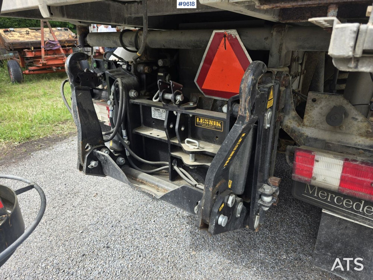 Снегоуборочная машина MB Unimog with equipment: фото 7