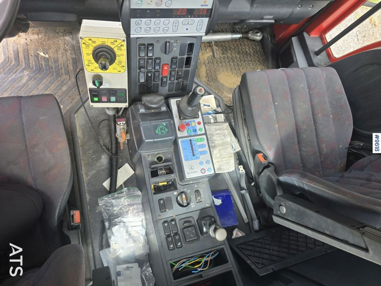 Снегоуборочная машина MB Unimog with equipment: фото 6