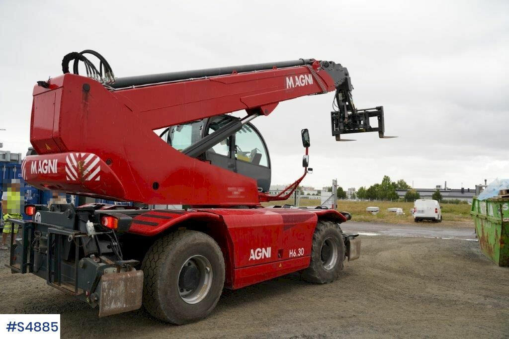 Телескопический погрузчик Magni RTH 6,30 SH-M/C Around turning telescopic loader: фото 6