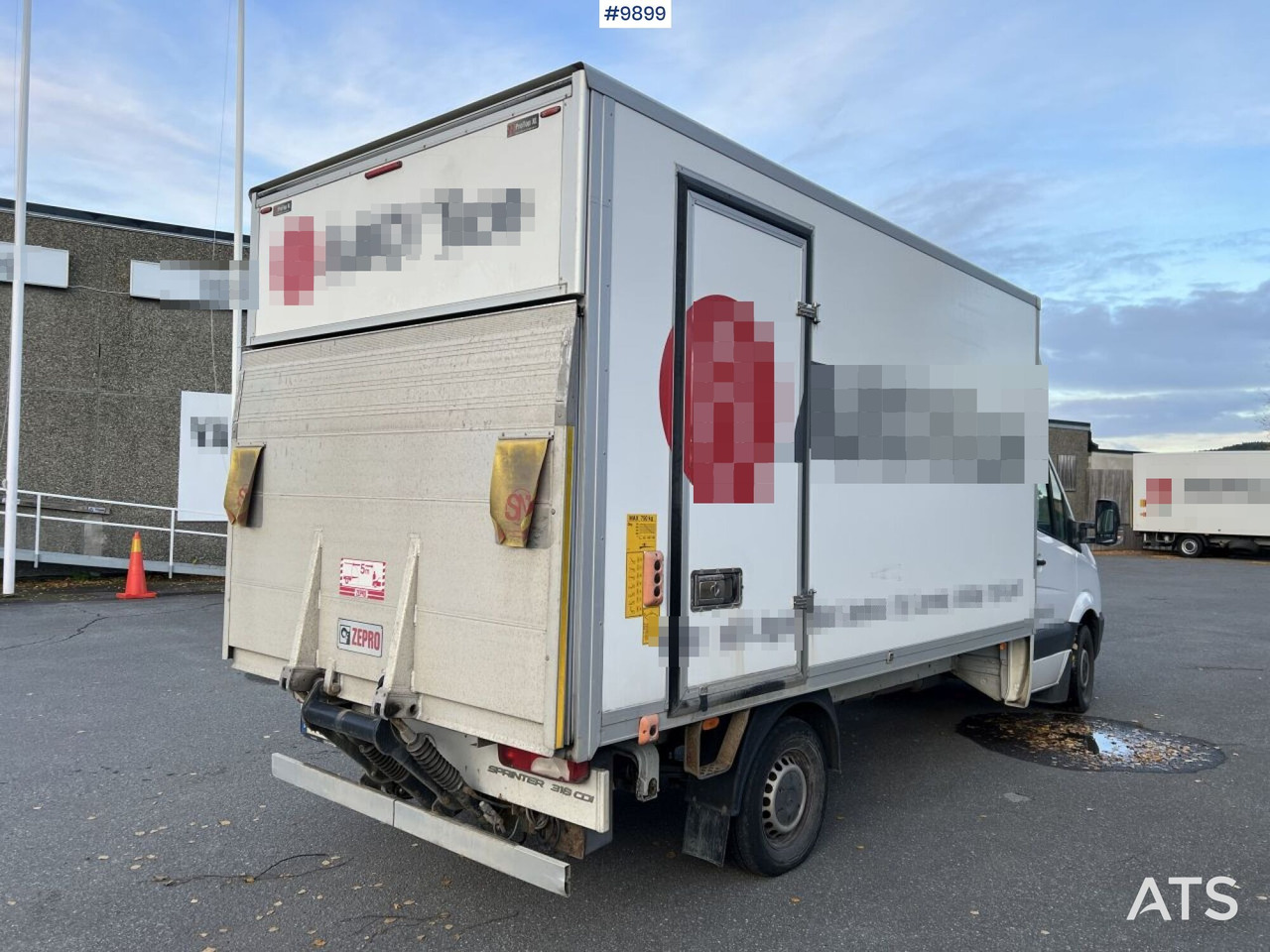 Mercedes Benz Sprinter Skåpbil med bakgavellyft - Фургон с закрытым кузовом: фото 3 Mercedes Benz Sprinter Skåpbil med bakgavellyft - Фургон с закрытым кузовом: фото 3