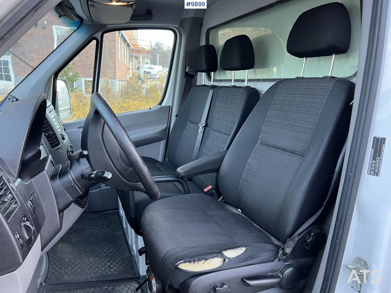 Mercedes Benz Sprinter Skåpbil med bakgavellyft - Фургон с закрытым кузовом: фото 5 Mercedes Benz Sprinter Skåpbil med bakgavellyft - Фургон с закрытым кузовом: фото 5