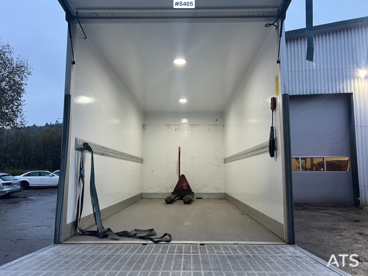 Renault master with tail lift - Фургон с закрытым кузовом: фото 5 Renault master with tail lift - Фургон с закрытым кузовом: фото 5