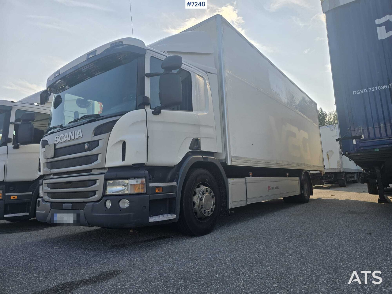 Scania P320 Box truck with tail lift - Грузовик с закрытым кузовом: фото 1 Scania P320 Box truck with tail lift - Грузовик с закрытым кузовом: фото 1