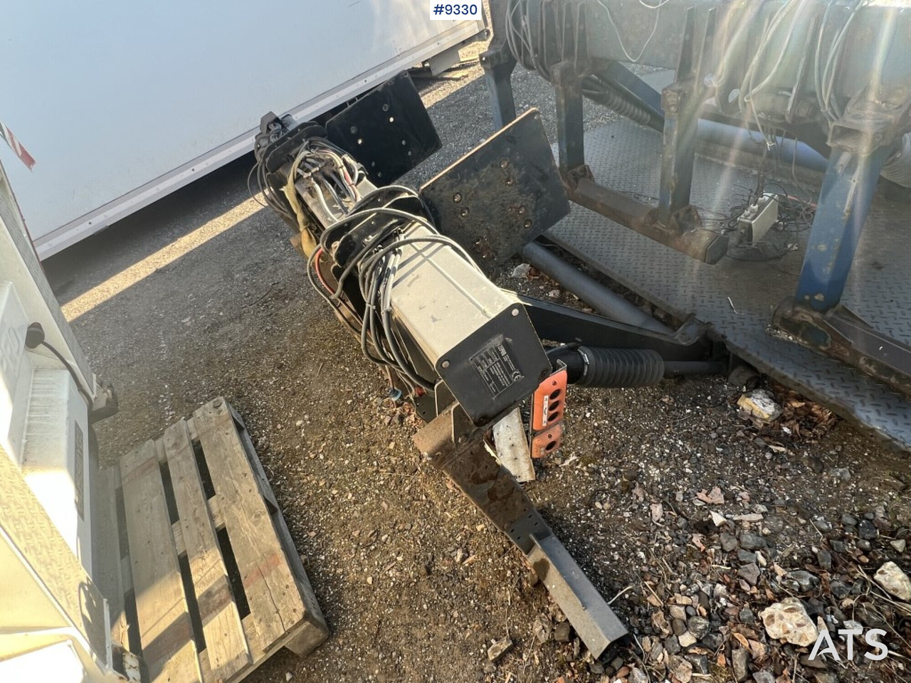 Tail lift Zepro Z2000-175MA - Гидроборт: фото 4 Tail lift Zepro Z2000-175MA - Гидроборт: фото 4