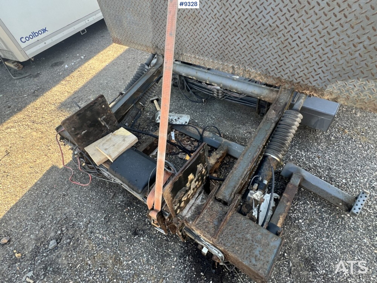 Tail lift - Zepro- ZHD 2000-155MA - Гидроборт: фото 4 Tail lift - Zepro- ZHD 2000-155MA - Гидроборт: фото 4