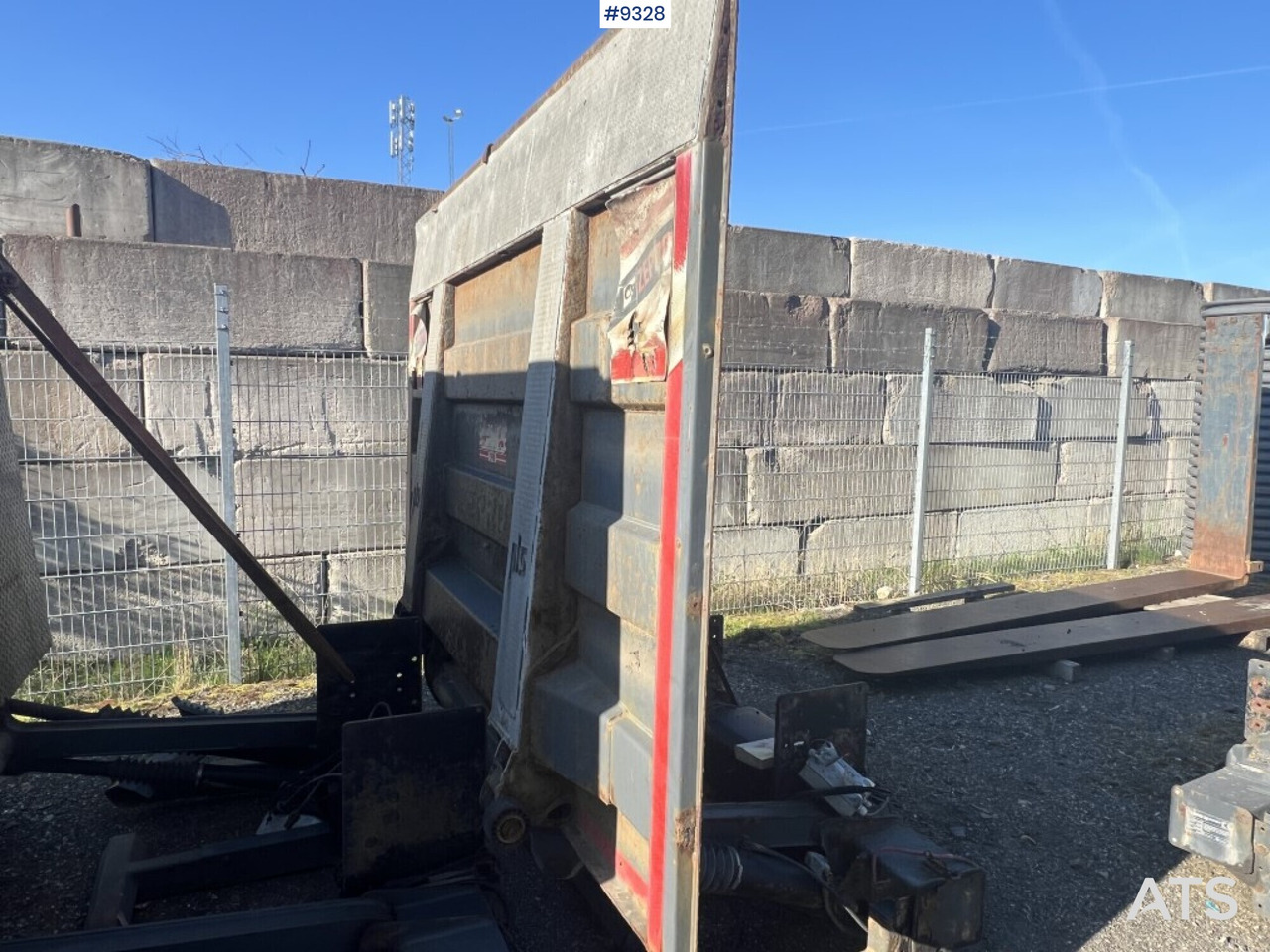 Tail lift - Zepro- ZHD 2000-155MA - Гидроборт: фото 2 Tail lift - Zepro- ZHD 2000-155MA - Гидроборт: фото 2