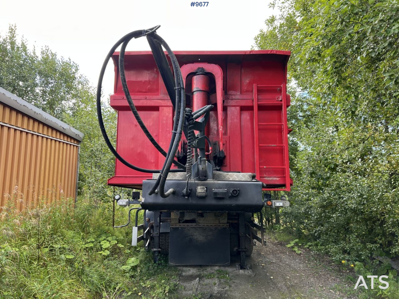 Trailer RKP-3-10.5/8.4-SOKI - Самосвальный полуприцеп: фото 3 Trailer RKP-3-10.5/8.4-SOKI - Самосвальный полуприцеп: фото 3