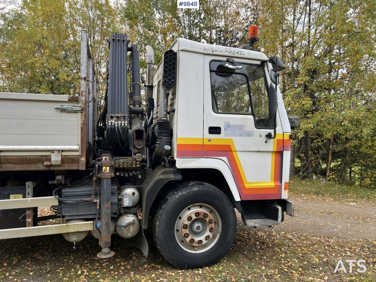 VOLVO FL7 4X2 Crane truck/Dump truck with Hiab071 crane - Самосвал: фото 4 VOLVO FL7 4X2 Crane truck/Dump truck with Hiab071 crane - Самосвал: фото 4