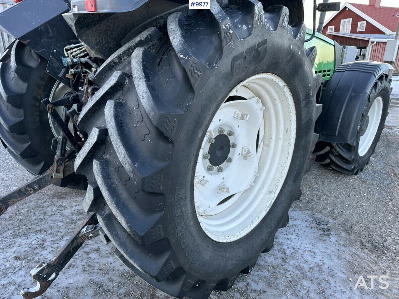 Трактор Valtra X110 waiststeering tractor with twintrac: фото 11 Трактор Valtra X110 waiststeering tractor with twintrac: фото 11