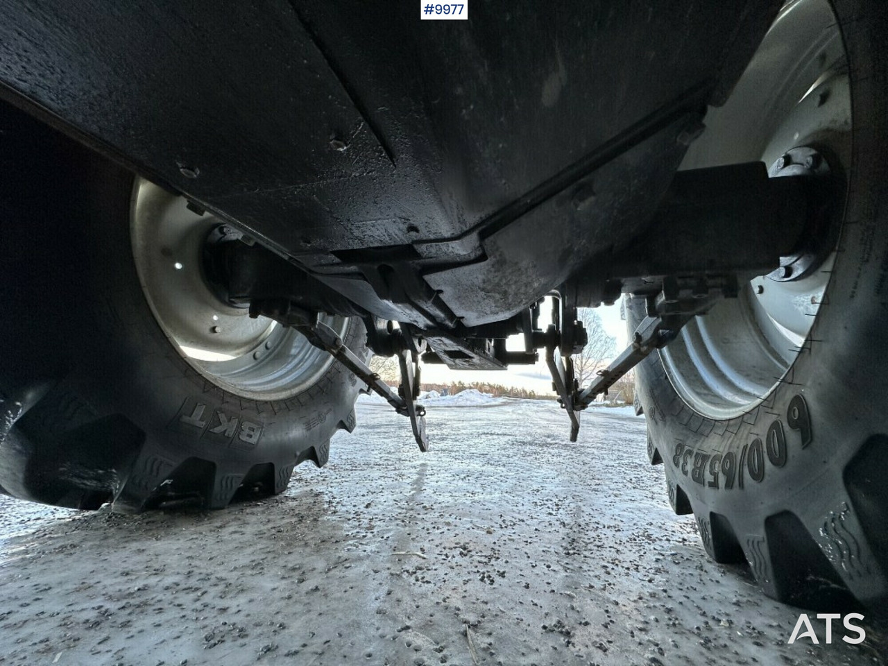 Трактор Valtra X110 waiststeering tractor with twintrac: фото 15 Трактор Valtra X110 waiststeering tractor with twintrac: фото 15