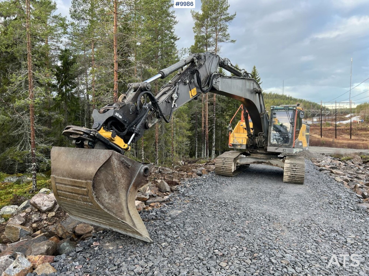 Гусеничный экскаватор Volvo EC250EL Excavator with MOBA Excavation System, Rotor, and Bucket: фото 15