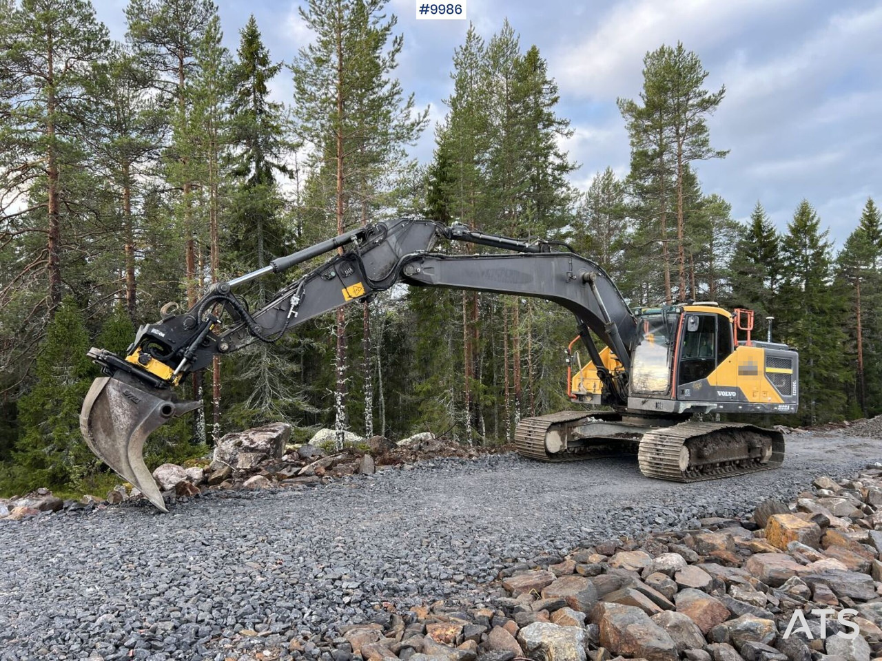Гусеничный экскаватор Volvo EC250EL Excavator with MOBA Excavation System, Rotor, and Bucket: фото 16