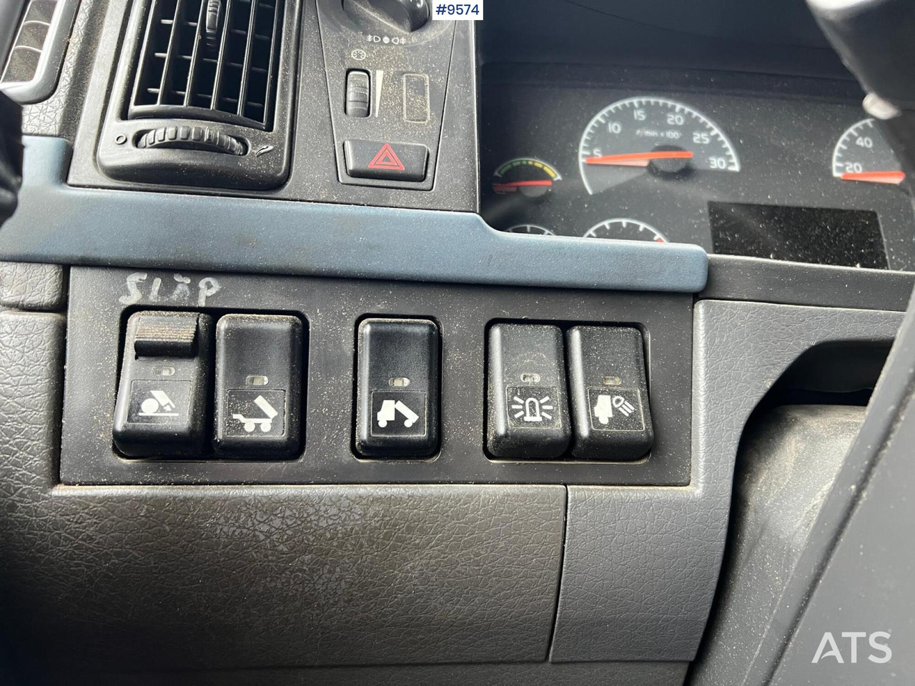 Volvo FH 520 6X4 Quick lock with flatbed в лизинг Volvo FH 520 6X4 Quick lock with flatbed: фото 18