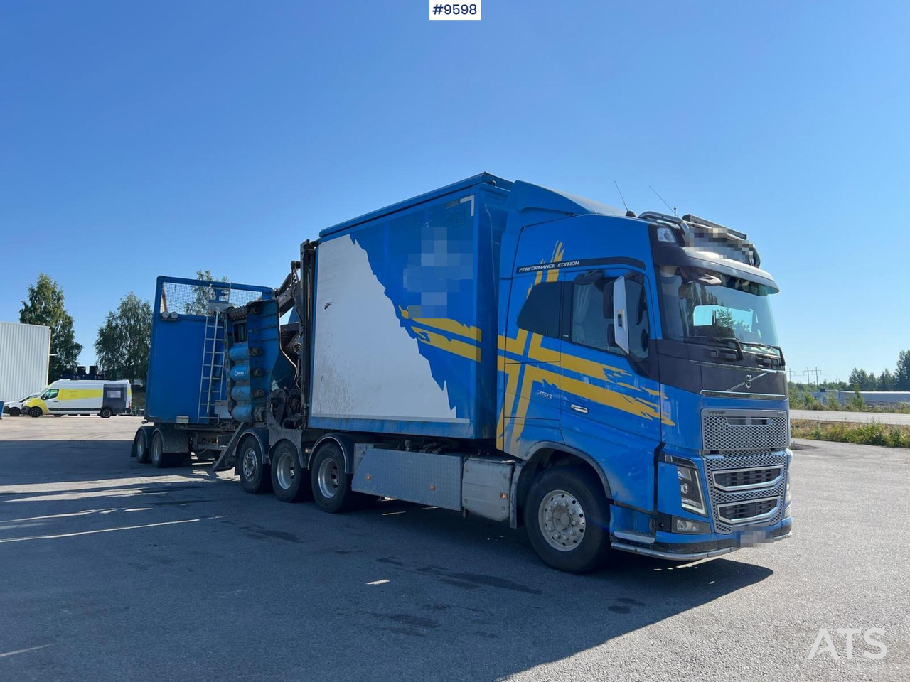 Volvo FH16 8*4 Bruks wood chipper - Самосвал, Автоманипулятор: фото 2 Volvo FH16 8*4 Bruks wood chipper - Самосвал, Автоманипулятор: фото 2