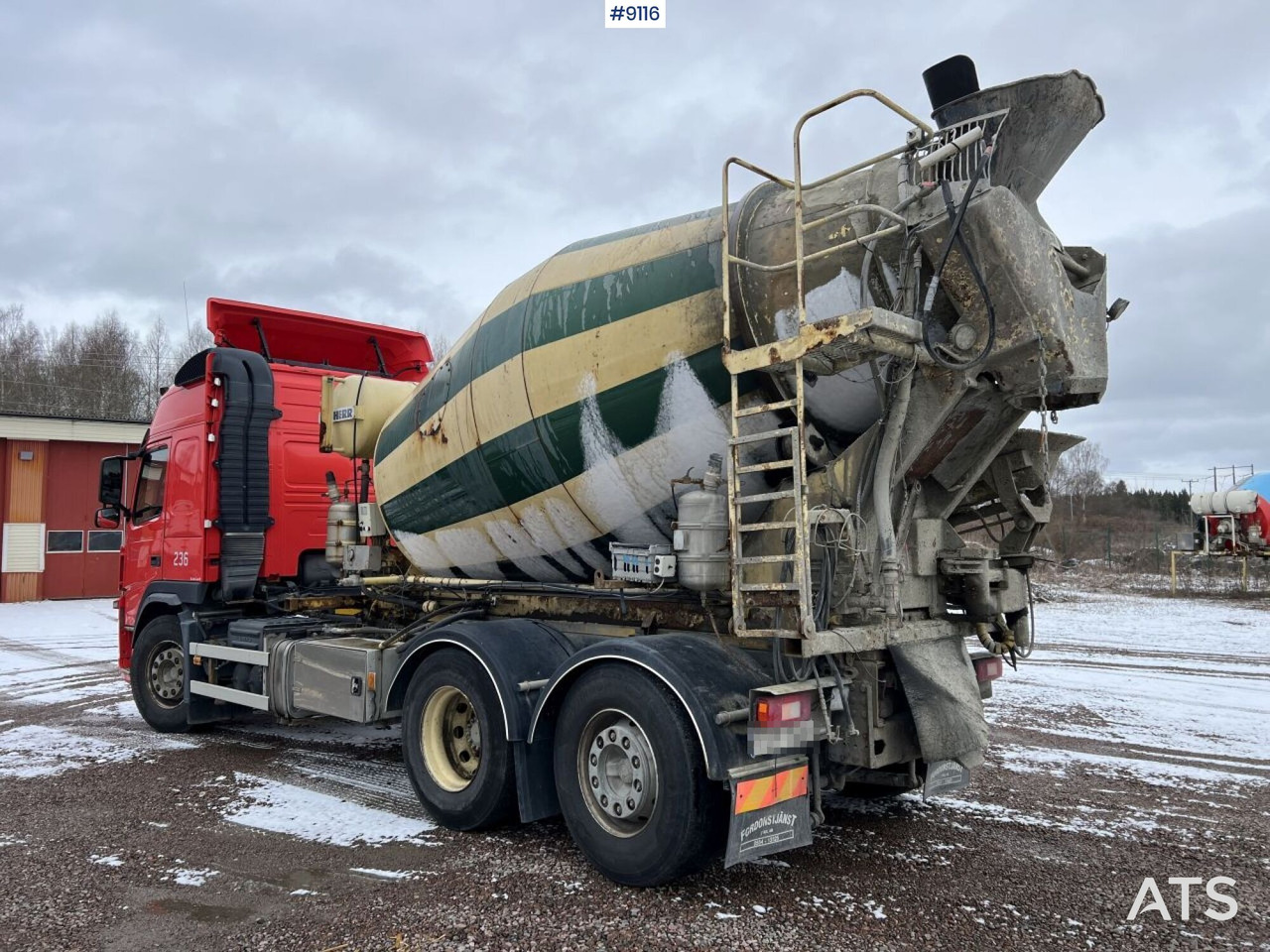 Volvo FM 6X2 Quick lock with concrete rotator (VIDEO) - Автобетоносмеситель: фото 4 Volvo FM 6X2 Quick lock with concrete rotator (VIDEO) - Автобетоносмеситель: фото 4