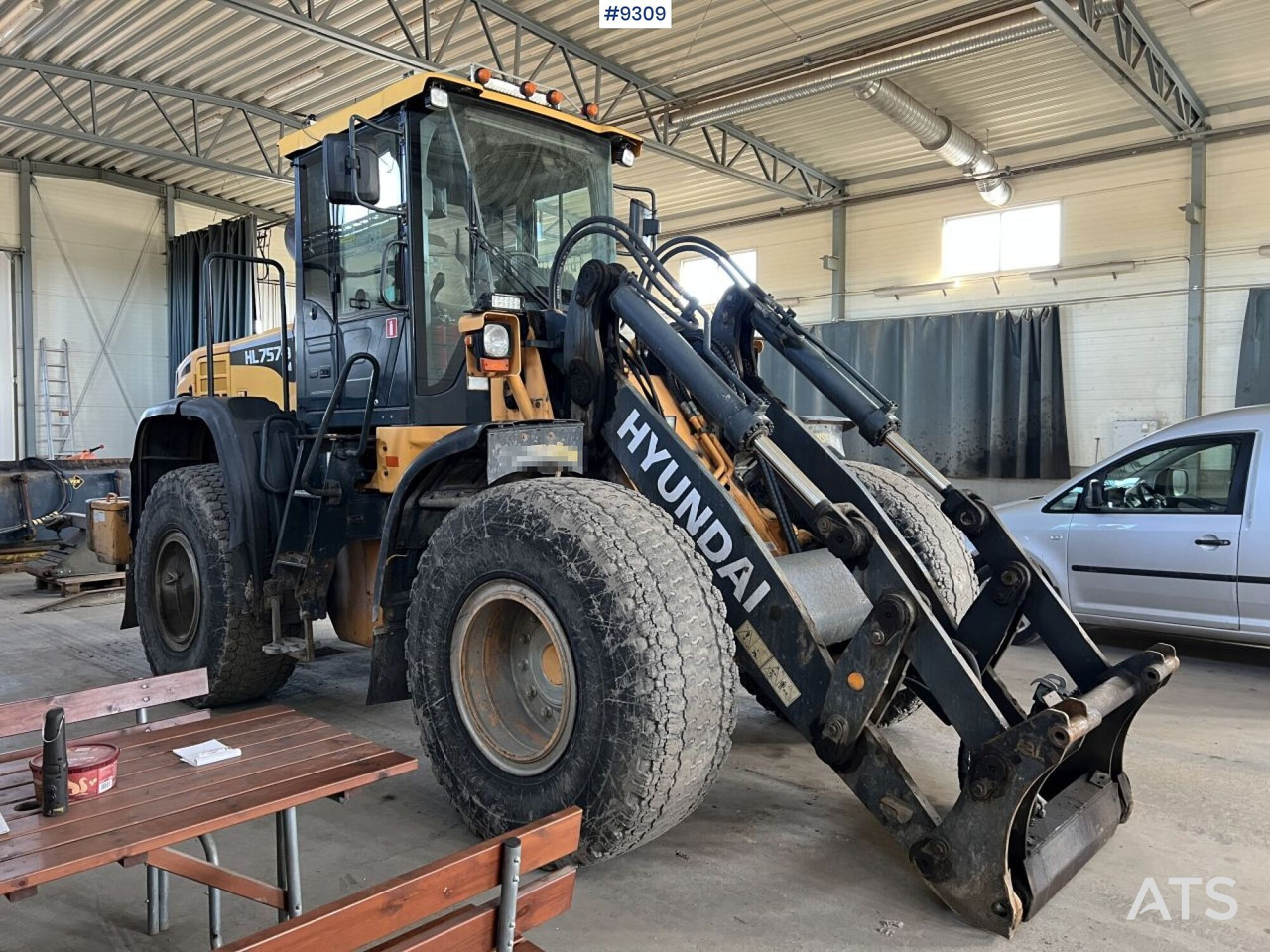 Wheel Loader Hyundai HL757TM-9 - Колёсный погрузчик: фото 3 Wheel Loader Hyundai HL757TM-9 - Колёсный погрузчик: фото 3