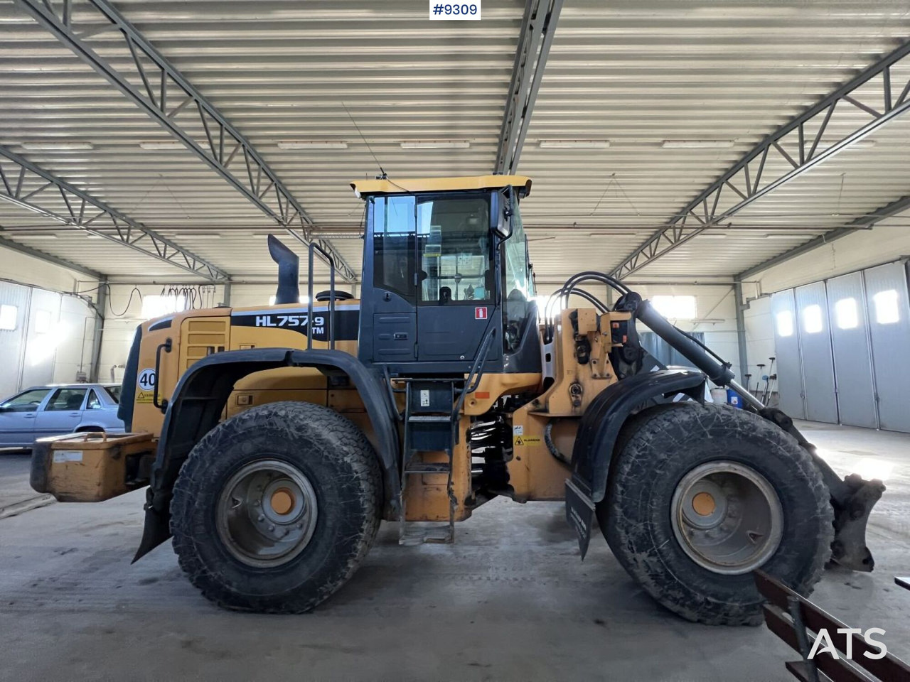 Wheel Loader Hyundai HL757TM-9 - Колёсный погрузчик: фото 2 Wheel Loader Hyundai HL757TM-9 - Колёсный погрузчик: фото 2