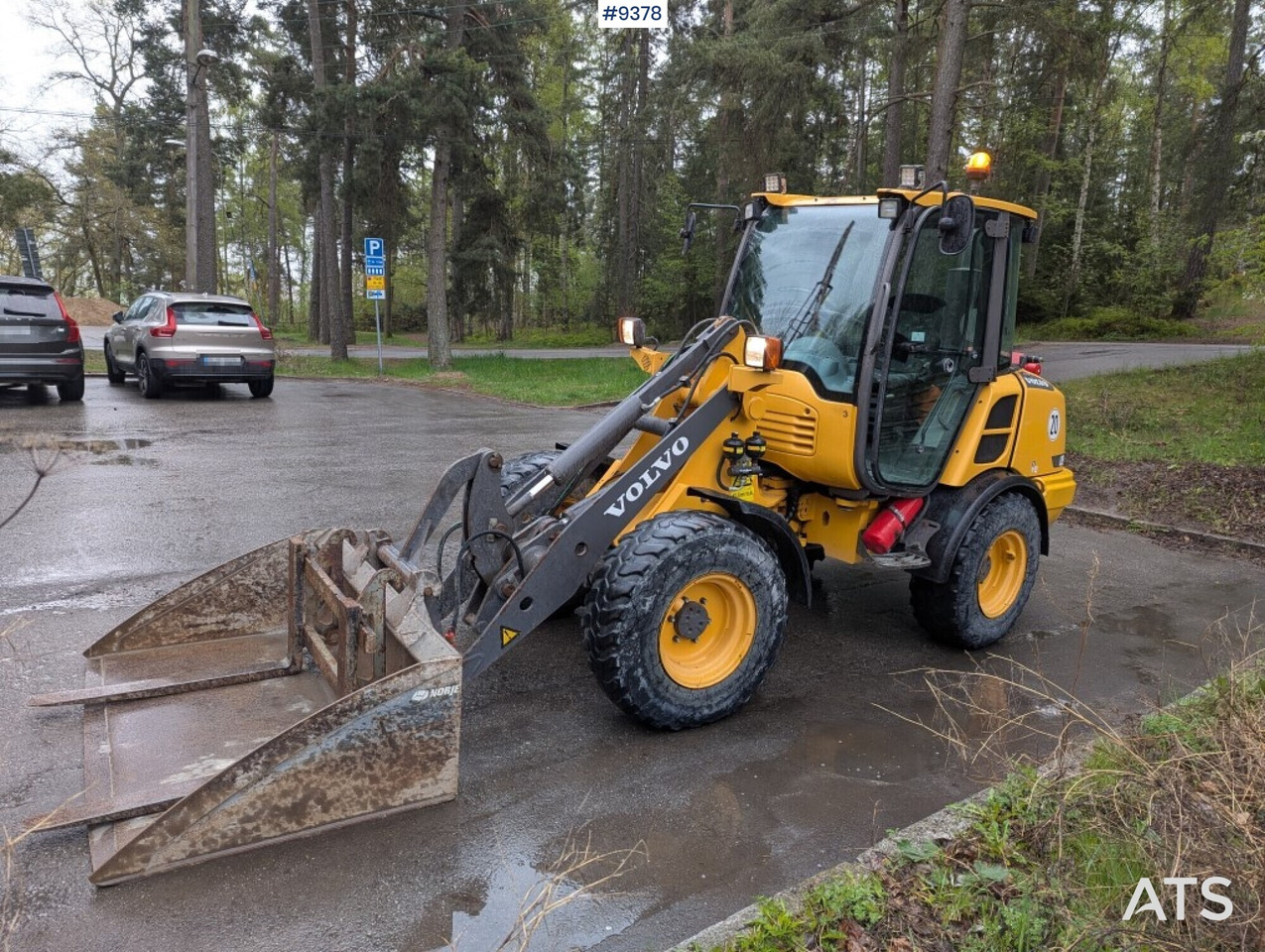 Wheel loader Volvo L25F with attachments (SEE VIDEO) - Колёсный погрузчик: фото 2 Wheel loader Volvo L25F with attachments (SEE VIDEO) - Колёсный погрузчик: фото 2