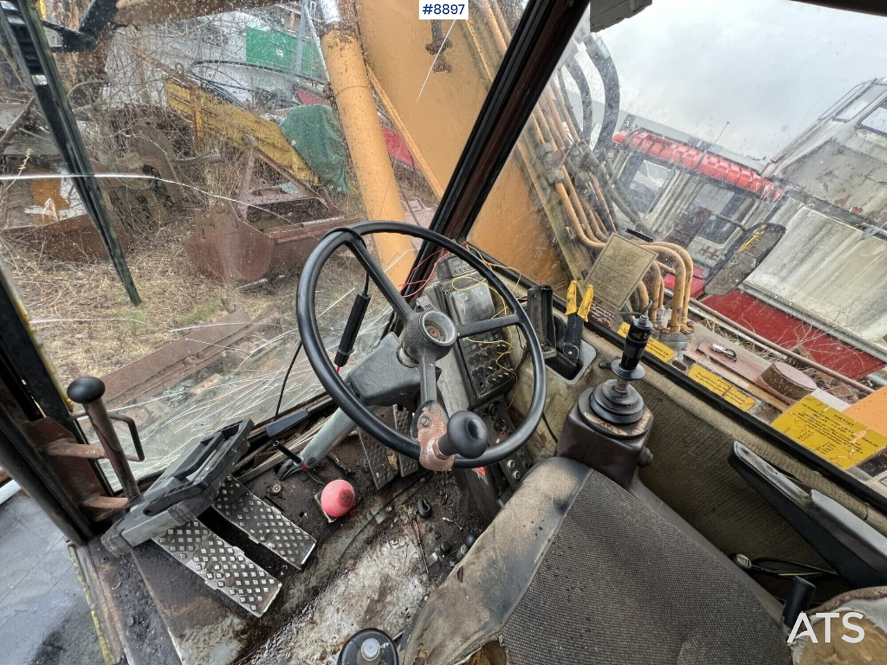 Wheeled excavator Case 1088 - Repair object - Колёсный экскаватор: фото 4 Wheeled excavator Case 1088 - Repair object - Колёсный экскаватор: фото 4