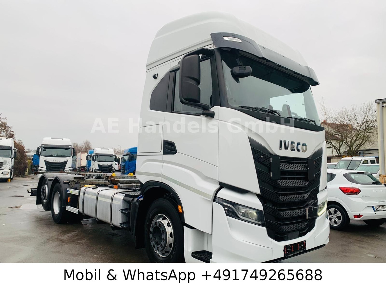 Iveco S-WAY 510 AS LL 6x2 BDF *Retarder/2xTank/AHK/ACC - Грузовик-контейнеровоз/ Сменный кузов: фото 1 Iveco S-WAY 510 AS LL 6x2 BDF *Retarder/2xTank/AHK/ACC - Грузовик-контейнеровоз/ Сменный кузов: фото 1