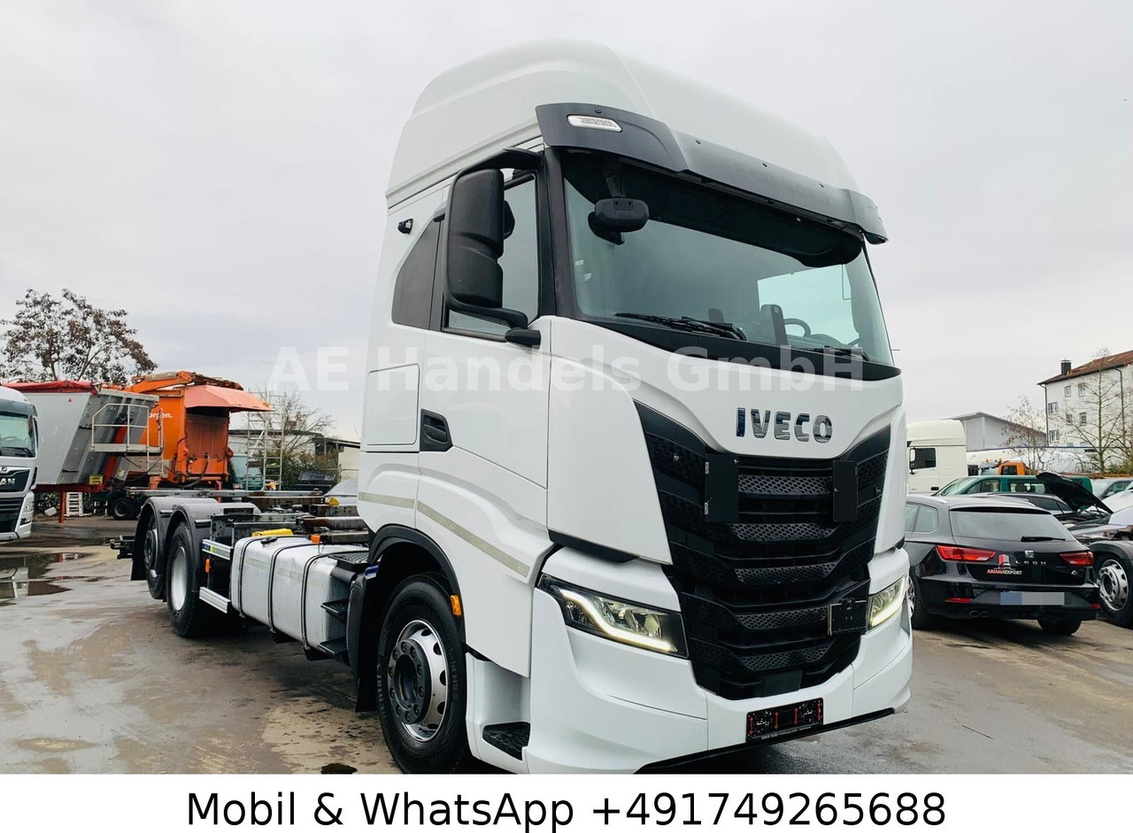 Iveco S-WAY 510 AS LL 6x2 BDF *Retarder/2xTank/AHK/ACC - Грузовик-контейнеровоз/ Сменный кузов: фото 1 Iveco S-WAY 510 AS LL 6x2 BDF *Retarder/2xTank/AHK/ACC - Грузовик-контейнеровоз/ Сменный кузов: фото 1