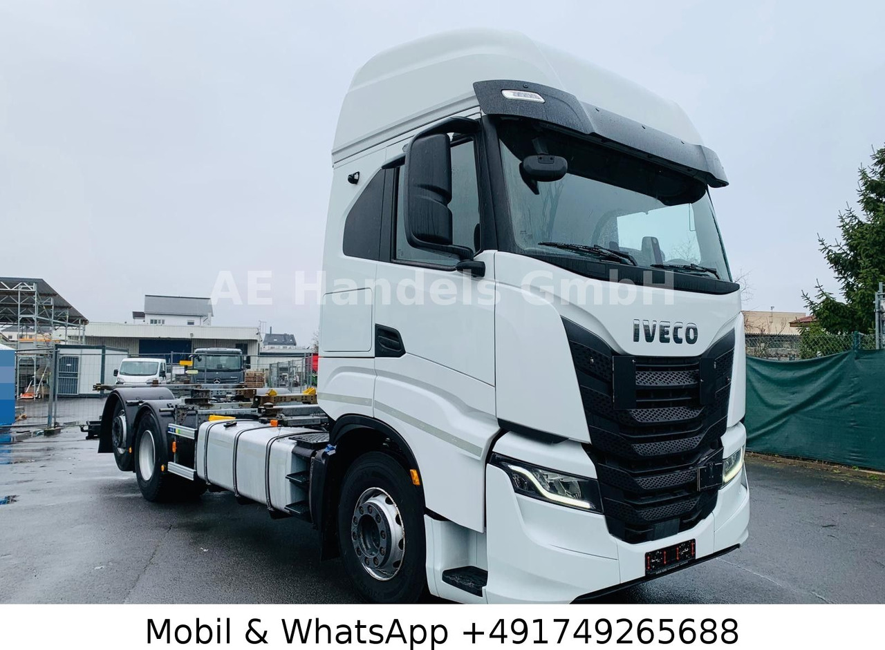 Iveco S-WAY 510 AS LL 6x2 BDF *Retarder/2xTank/AHK/ACC - Грузовик-контейнеровоз/ Сменный кузов: фото 1 Iveco S-WAY 510 AS LL 6x2 BDF *Retarder/2xTank/AHK/ACC - Грузовик-контейнеровоз/ Сменный кузов: фото 1