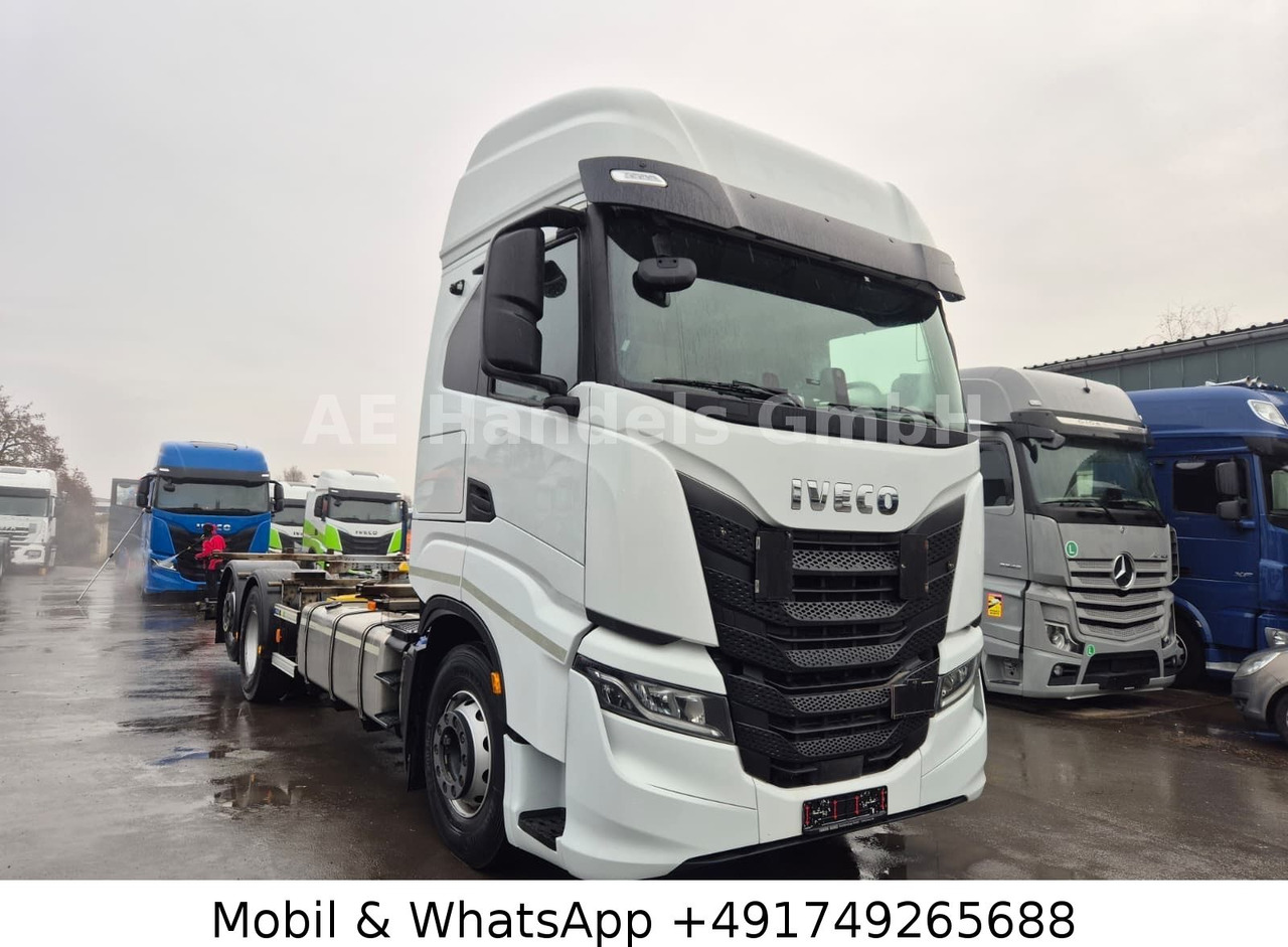 Iveco S-WAY 510 AS LL 6x2 BDF *Retarder/2xTank/AHK/ACC - Грузовик-контейнеровоз/ Сменный кузов: фото 1 Iveco S-WAY 510 AS LL 6x2 BDF *Retarder/2xTank/AHK/ACC - Грузовик-контейнеровоз/ Сменный кузов: фото 1