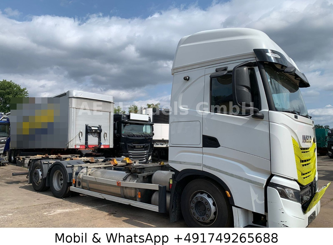 Iveco S-Way 460 LNG BDF 6x2 *Retarder/Lenk+Lift/AHK - Грузовик-контейнеровоз/ Сменный кузов: фото 2 Iveco S-Way 460 LNG BDF 6x2 *Retarder/Lenk+Lift/AHK - Грузовик-контейнеровоз/ Сменный кузов: фото 2