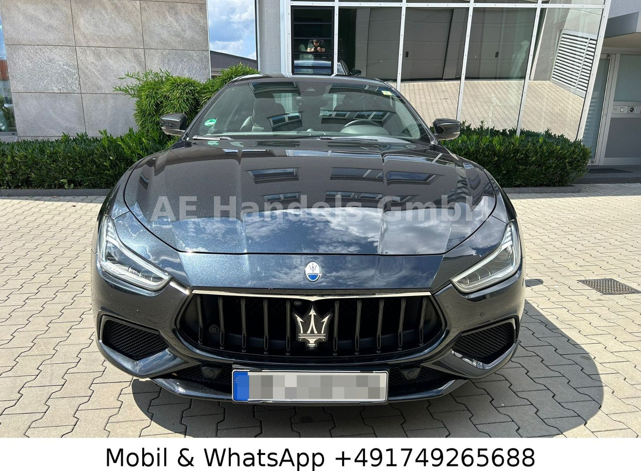 Maserati Ghibli Modena *Voll/GermanCar/Harman-Kardon - Седан: фото 3 Maserati Ghibli Modena *Voll/GermanCar/Harman-Kardon - Седан: фото 3