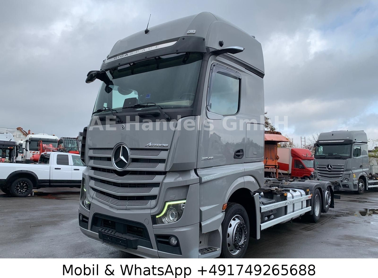 Mercedes-Benz Actros 5 2545 GigaSpace BDF *Retarder/Multi/AHK - Грузовик-контейнеровоз/ Сменный кузов: фото 1 Mercedes-Benz Actros 5 2545 GigaSpace BDF *Retarder/Multi/AHK - Грузовик-контейнеровоз/ Сменный кузов: фото 1