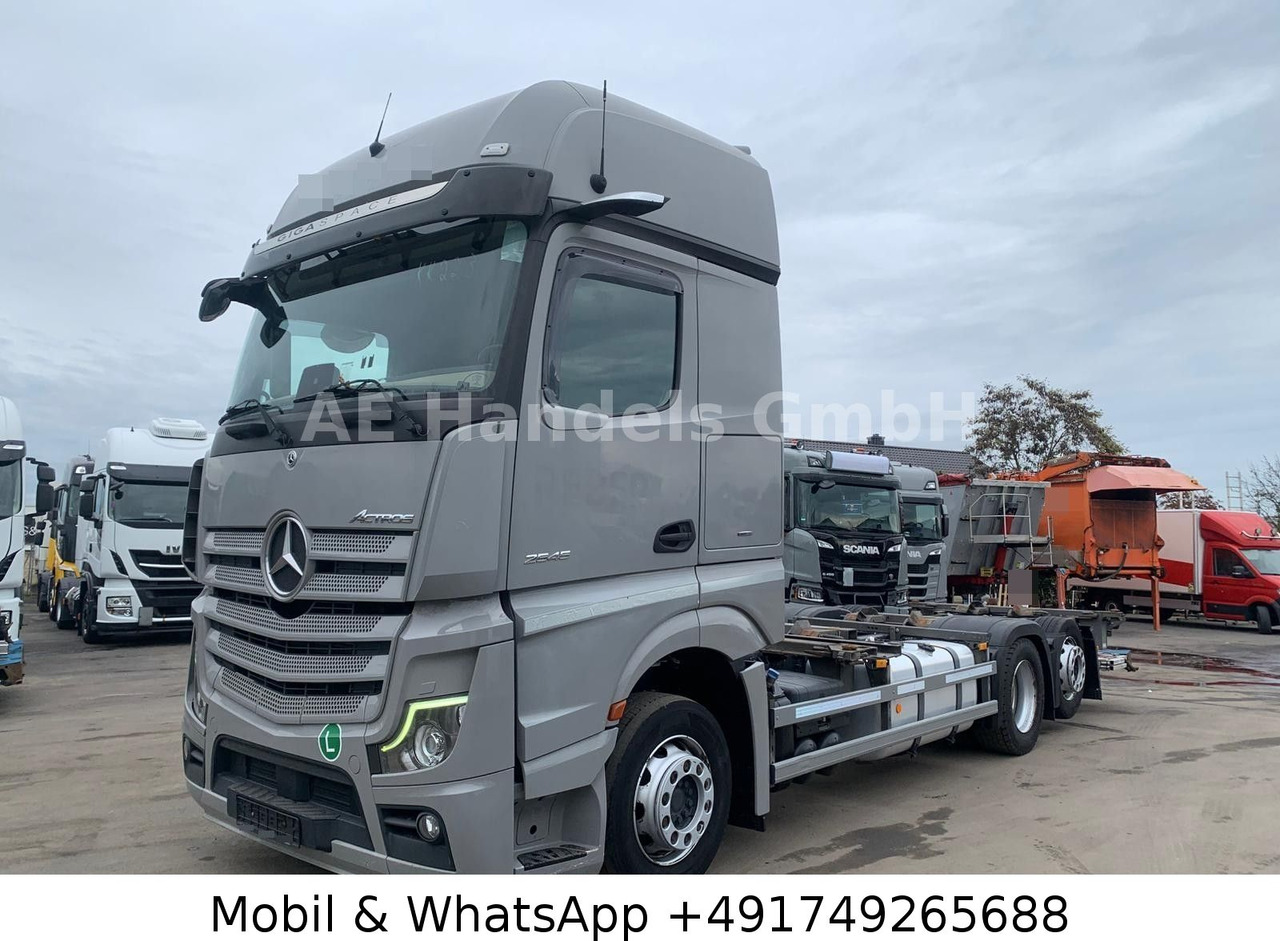 Mercedes-Benz Actros V 2545 BigSpace LL*Retarder/LBW/Lenk+Lift - Грузовик-контейнеровоз/ Сменный кузов: фото 1 Mercedes-Benz Actros V 2545 BigSpace LL*Retarder/LBW/Lenk+Lift - Грузовик-контейнеровоз/ Сменный кузов: фото 1