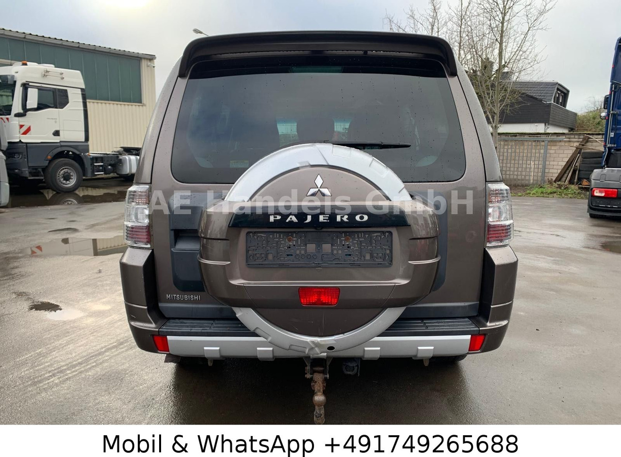 Mitsubishi Pajero 3.2 DI-D Instyle *Auto./Xenon/Leder/AHK - Внедорожник: фото 4 Mitsubishi Pajero 3.2 DI-D Instyle *Auto./Xenon/Leder/AHK - Внедорожник: фото 4