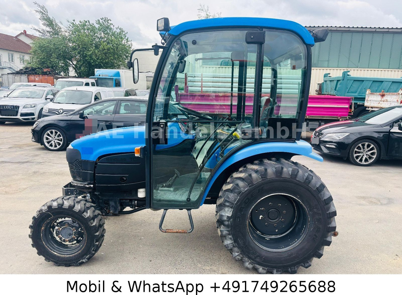 New Holland TC22D Compact Tractor *1500Std./StraßenZulassung - Трактор: фото 2 New Holland TC22D Compact Tractor *1500Std./StraßenZulassung - Трактор: фото 2