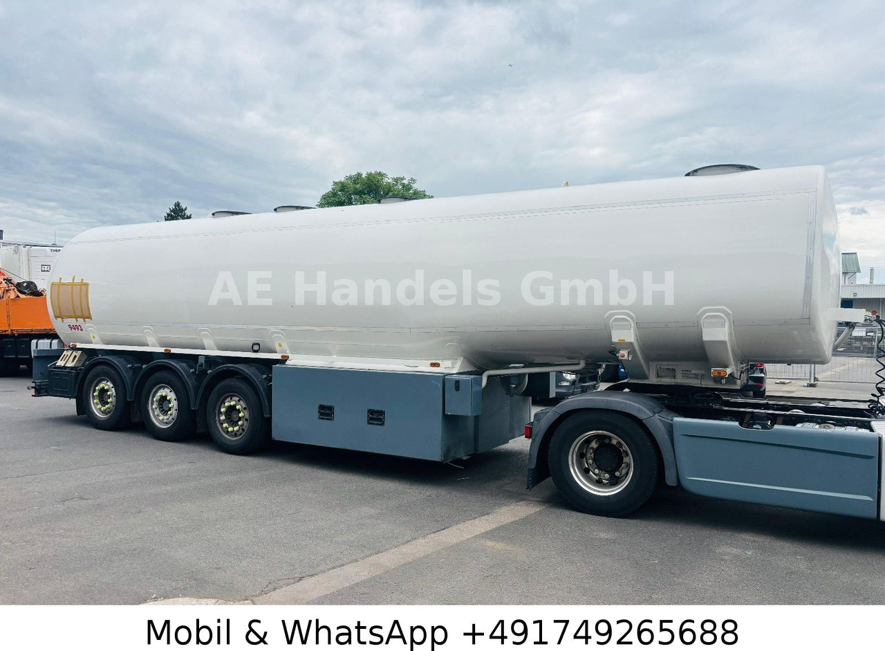 ROHR TAL-A-ZE 44,0 *44m³/ADR/4xKammer/4xDomdeckel - Полуприцеп-цистерна: фото 2 ROHR TAL-A-ZE 44,0 *44m³/ADR/4xKammer/4xDomdeckel - Полуприцеп-цистерна: фото 2
