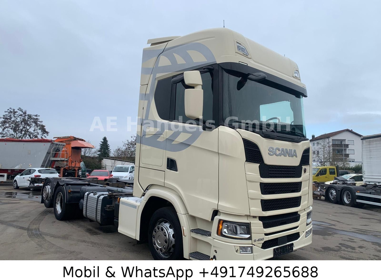 Scania S450 HighLine LL 6x2 BDF*Retarder/AHK/2xTank/ACC - Грузовик-контейнеровоз/ Сменный кузов: фото 2 Scania S450 HighLine LL 6x2 BDF*Retarder/AHK/2xTank/ACC - Грузовик-контейнеровоз/ Сменный кузов: фото 2