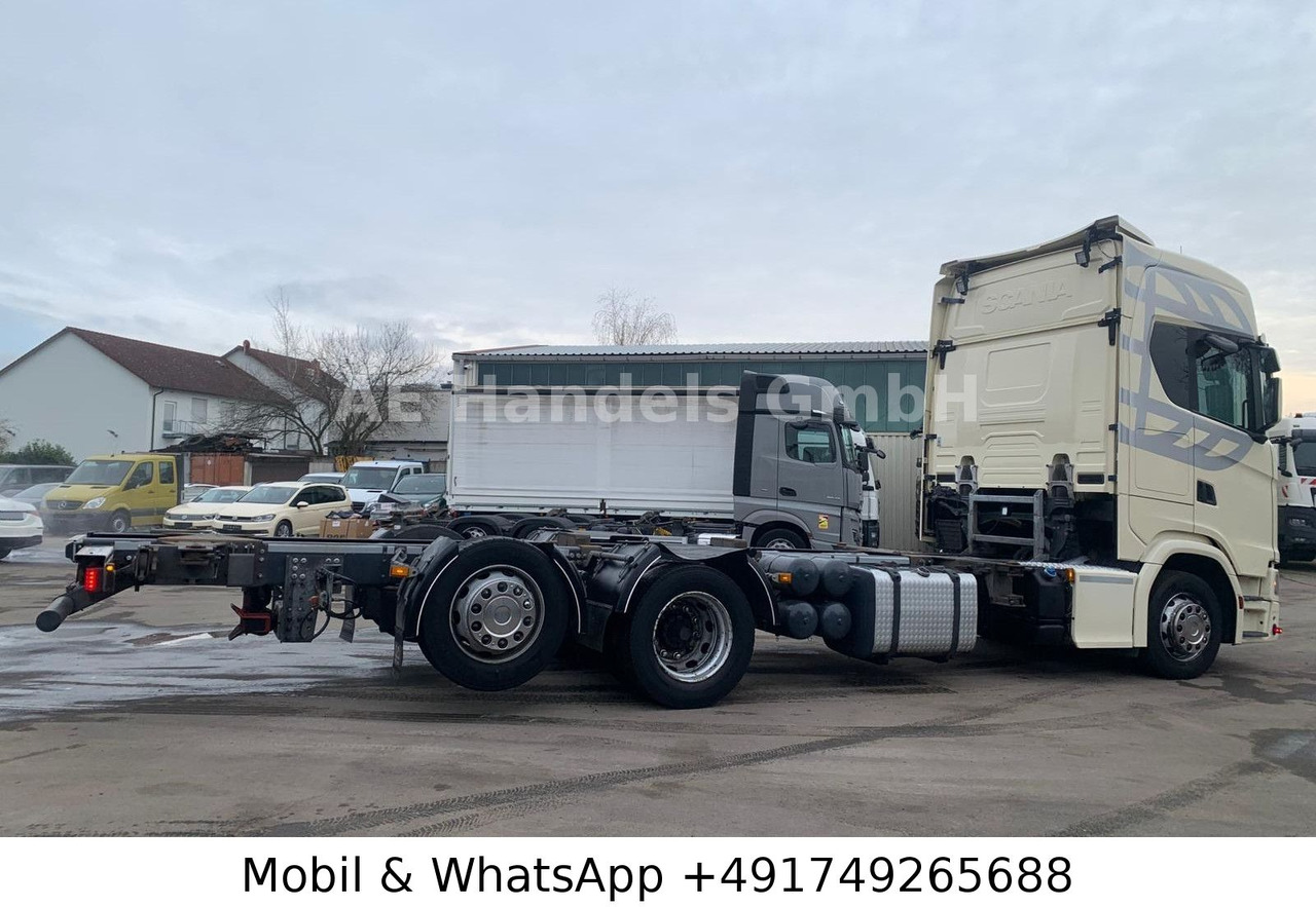 Scania S450 HighLine LL 6x2 BDF*Retarder/AHK/2xTank/ACC - Грузовик-контейнеровоз/ Сменный кузов: фото 3 Scania S450 HighLine LL 6x2 BDF*Retarder/AHK/2xTank/ACC - Грузовик-контейнеровоз/ Сменный кузов: фото 3