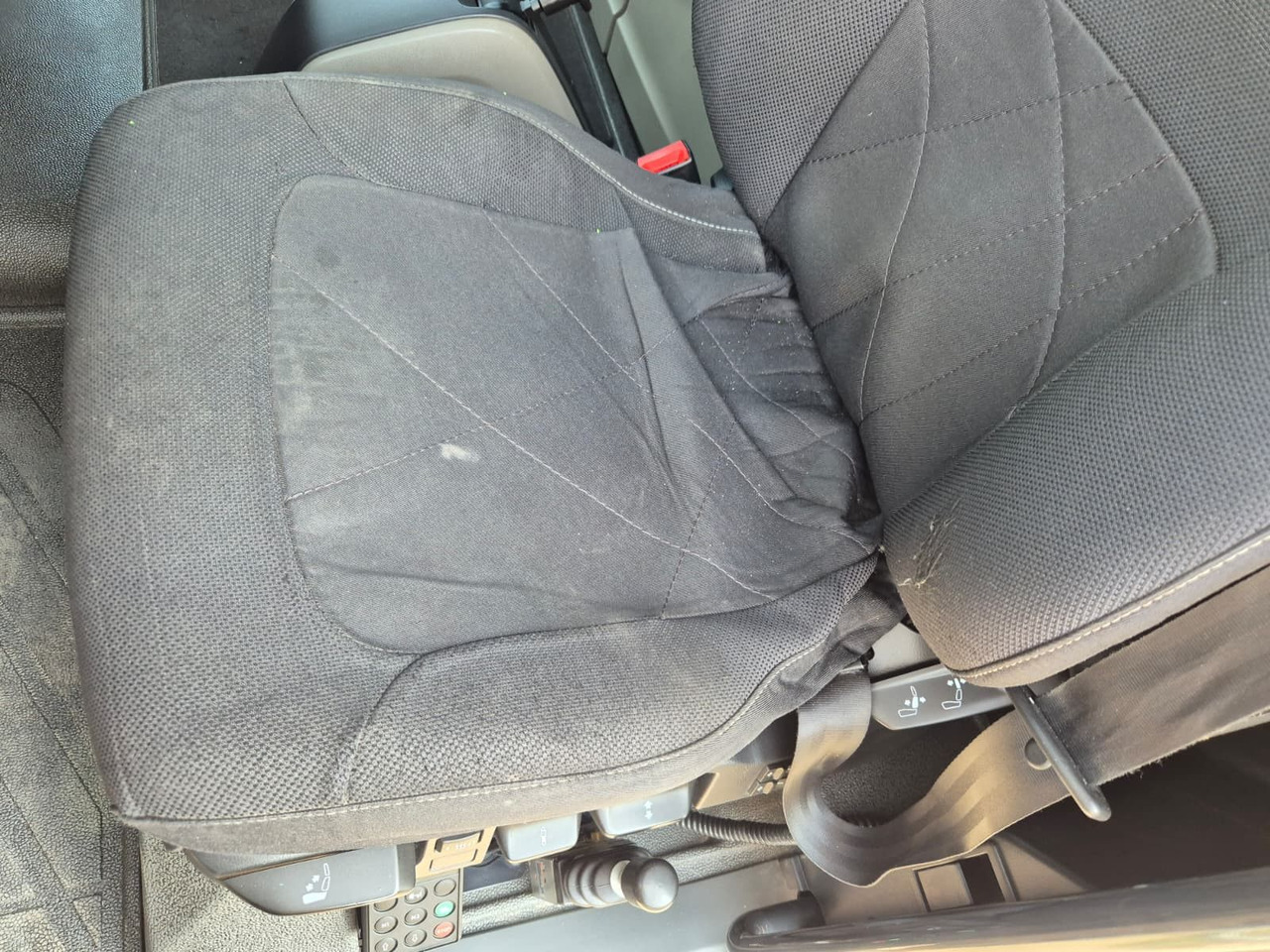 Тягач MAN TGX 18.510 BL 4x4 HydroDrive *Pritader/Hydr./ACC: фото 17 Тягач MAN TGX 18.510 BL 4x4 HydroDrive *Pritader/Hydr./ACC: фото 17