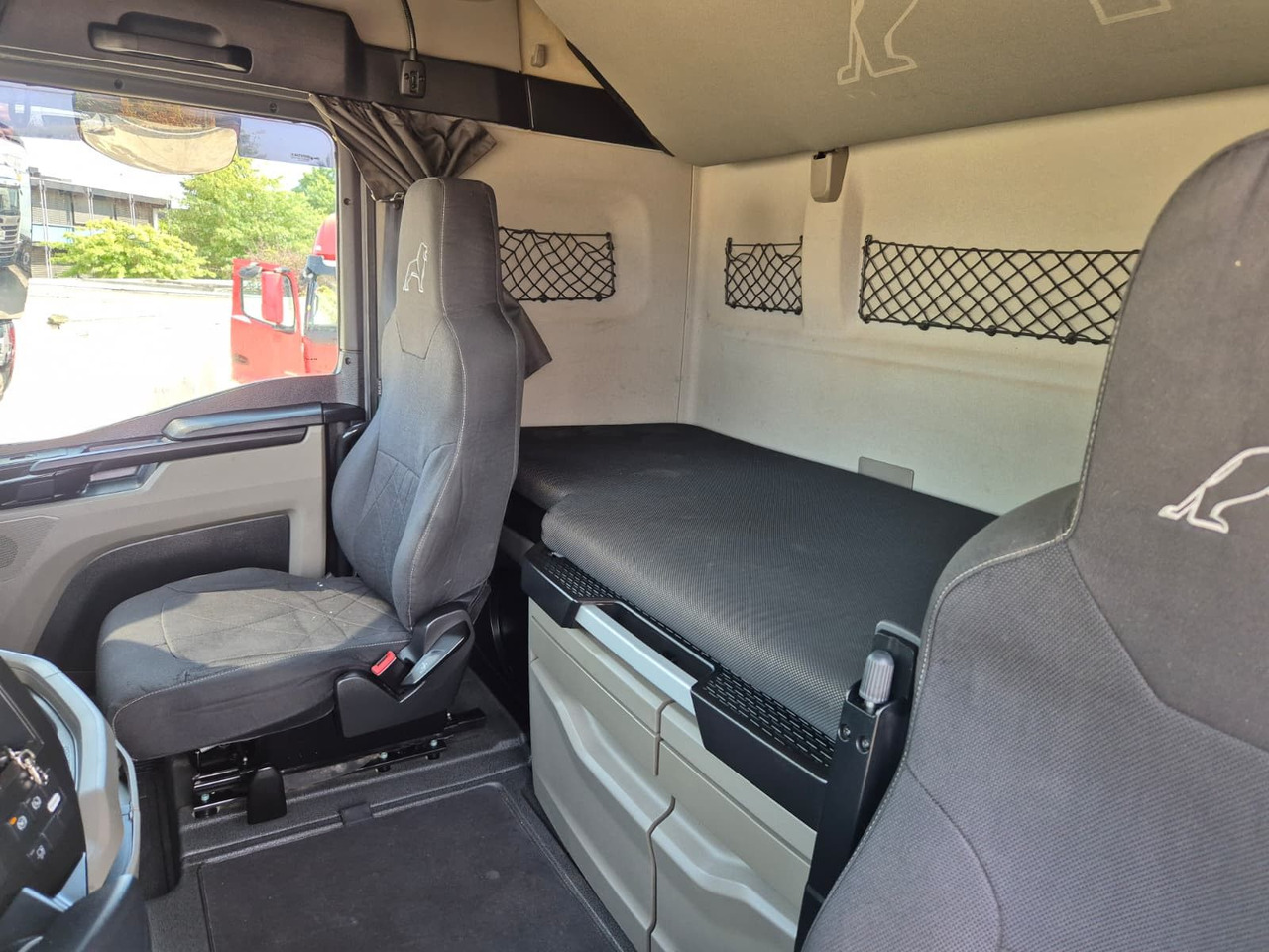 Тягач MAN TGX 18.510 BL 4x4 HydroDrive *Pritader/Hydr./ACC: фото 18 Тягач MAN TGX 18.510 BL 4x4 HydroDrive *Pritader/Hydr./ACC: фото 18