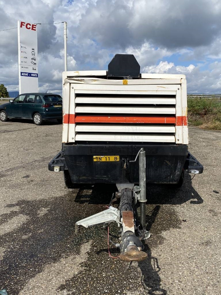 Atlas Copco XAS186DD Euro/Box Certificat CE endommagé - Воздушный компрессор: фото 2 Atlas Copco XAS186DD Euro/Box Certificat CE endommagé - Воздушный компрессор: фото 2