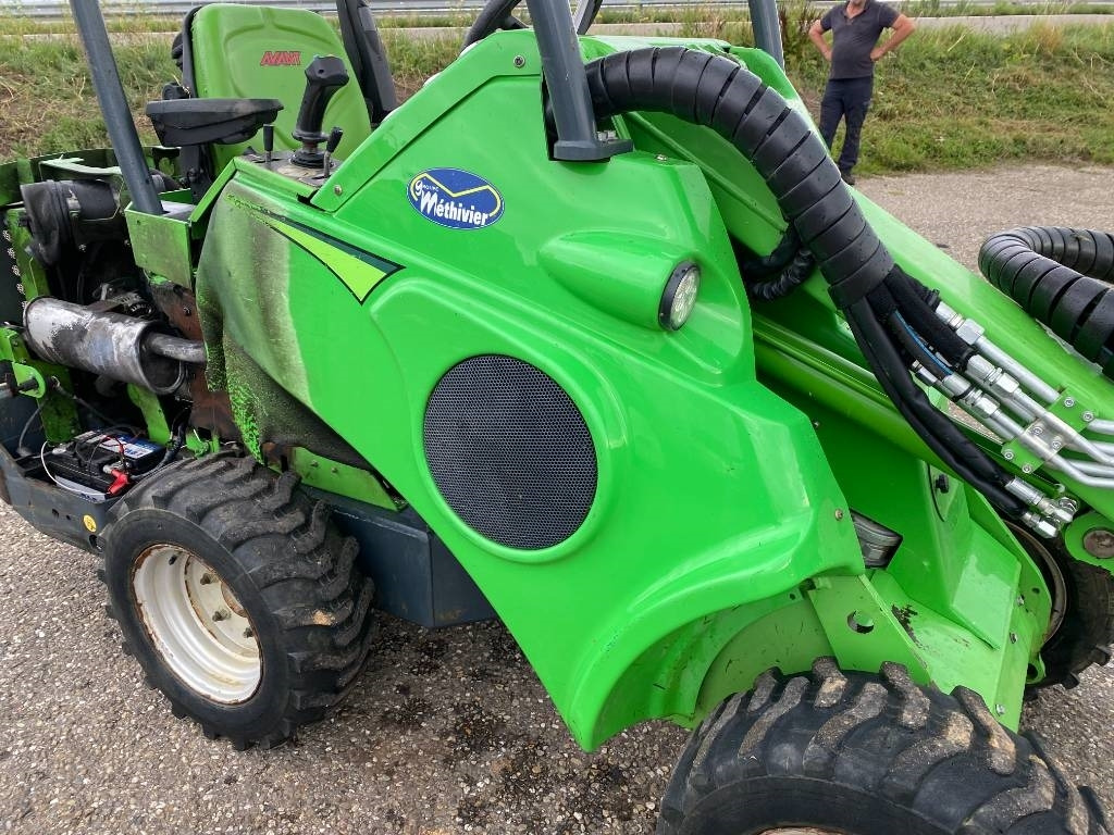 Компактный фронтальный погрузчик Avant M 528 EIPTT /Certificat CE endommagée: фото 49 Компактный фронтальный погрузчик Avant M 528 EIPTT /Certificat CE endommagée: фото 49