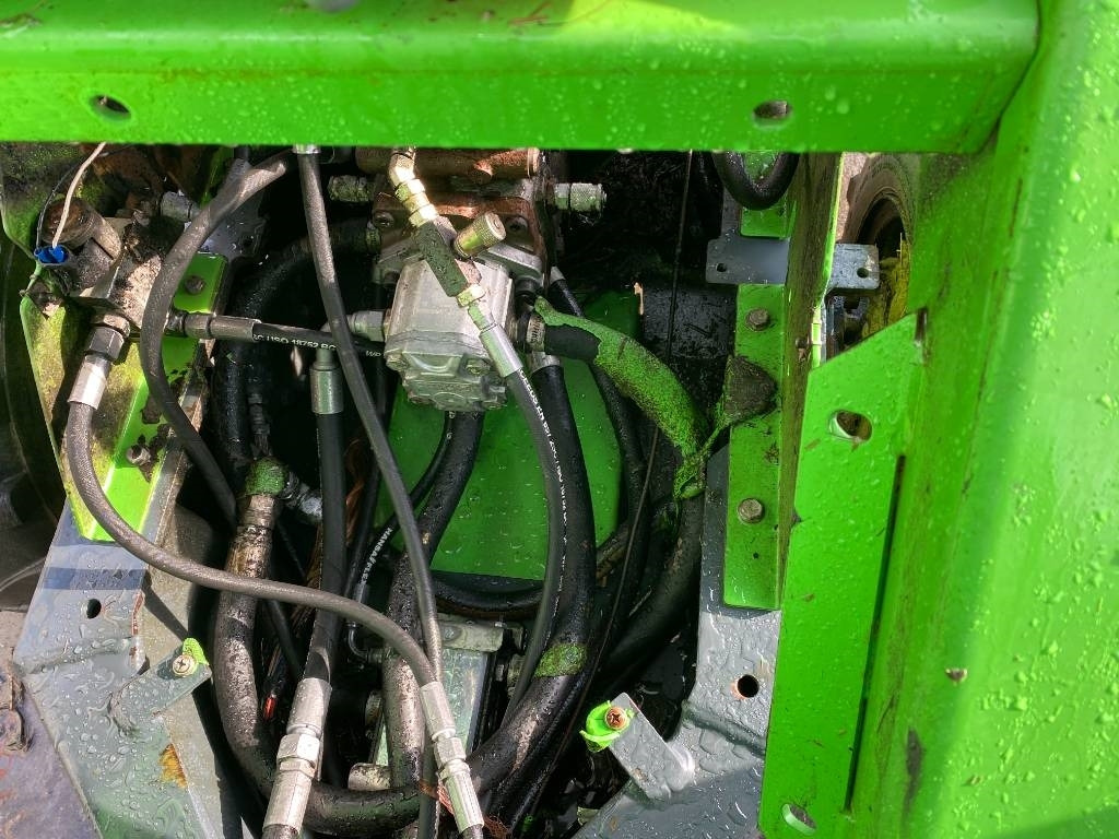 Компактный фронтальный погрузчик Avant M 528 EIPTT /Certificat CE endommagée: фото 17 Компактный фронтальный погрузчик Avant M 528 EIPTT /Certificat CE endommagée: фото 17